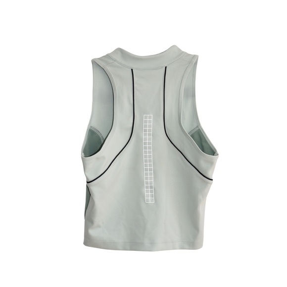 LIMITED EDITION NIKE SPORTS TANK - Picture 2 of 3